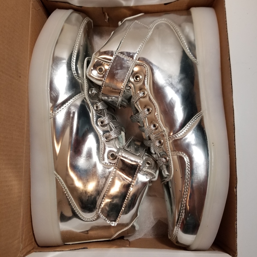 Men's 11 Silver LED Light Up High Top shoes